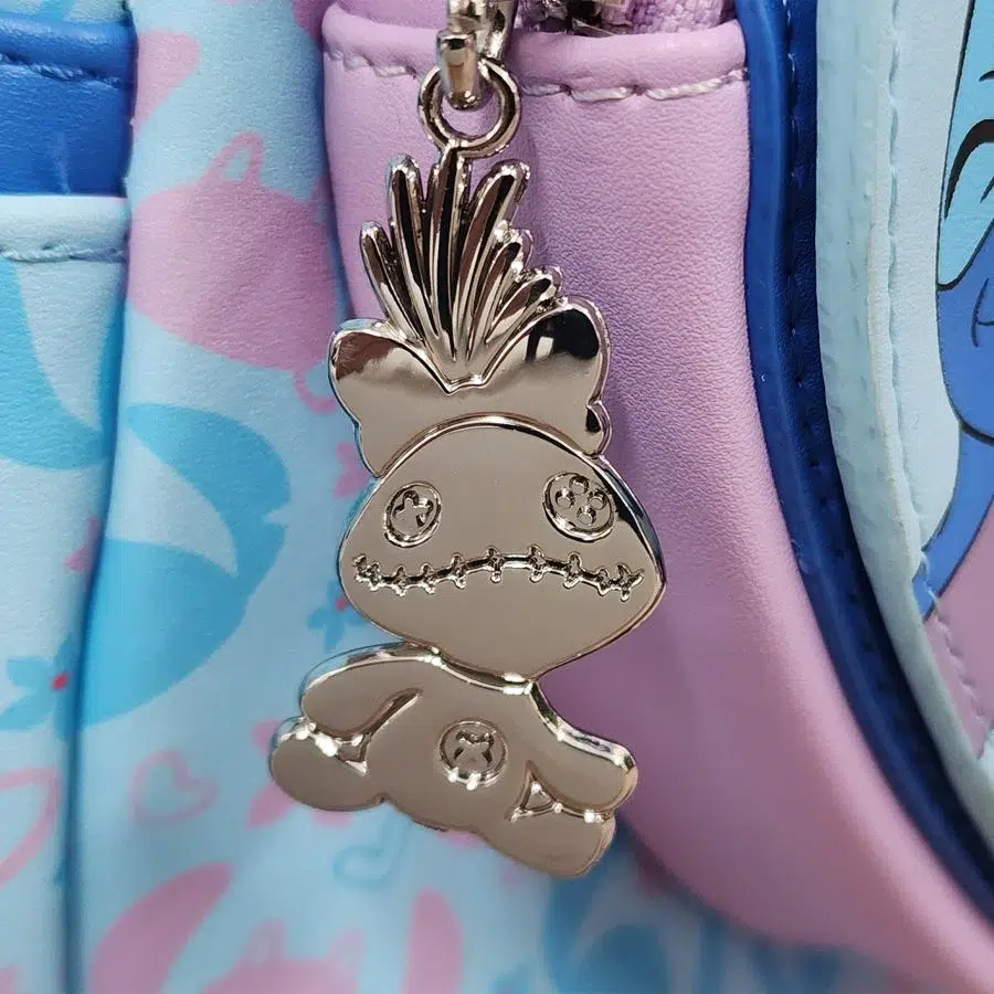 DISNEY - Stitch & Angel - Mini Sac à Dos LoungeFly "Exclusive Edition" – Image 3